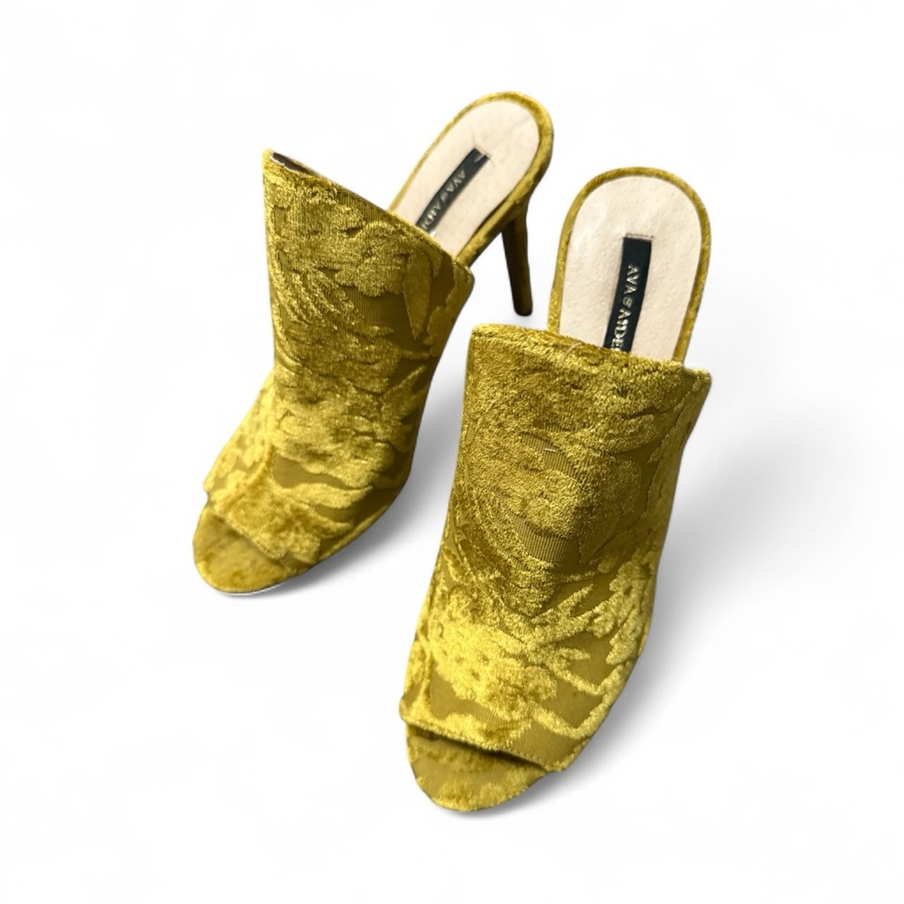 Ava & Aiden Mustard Velvet Mules. Size 9.5